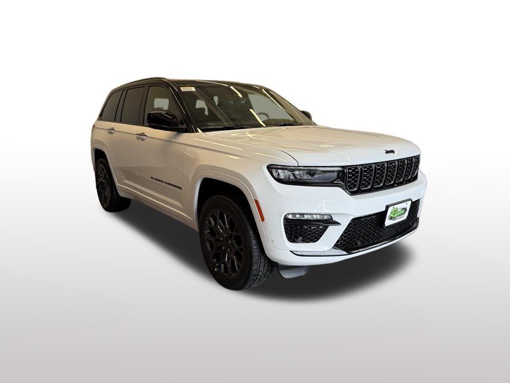 new 2025 Jeep Grand Cherokee car, priced at $63,111