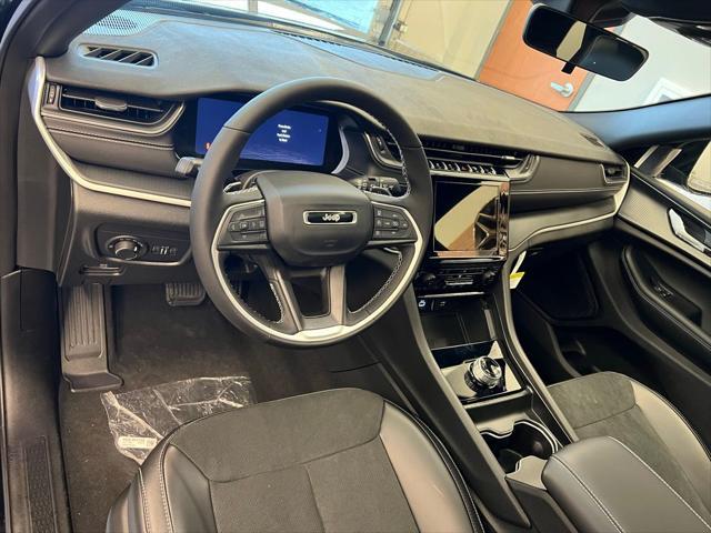 new 2025 Jeep Grand Cherokee car, priced at $39,896
