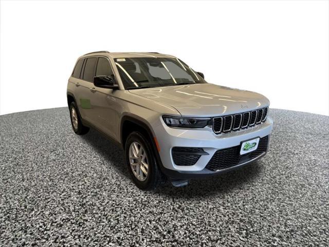 new 2025 Jeep Grand Cherokee car, priced at $41,215