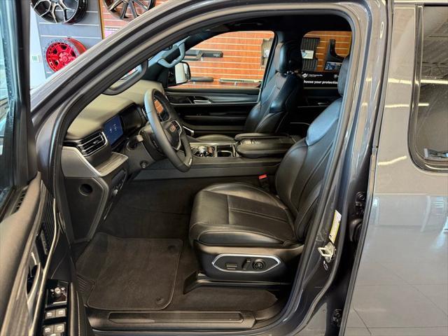 used 2024 Jeep Wagoneer car