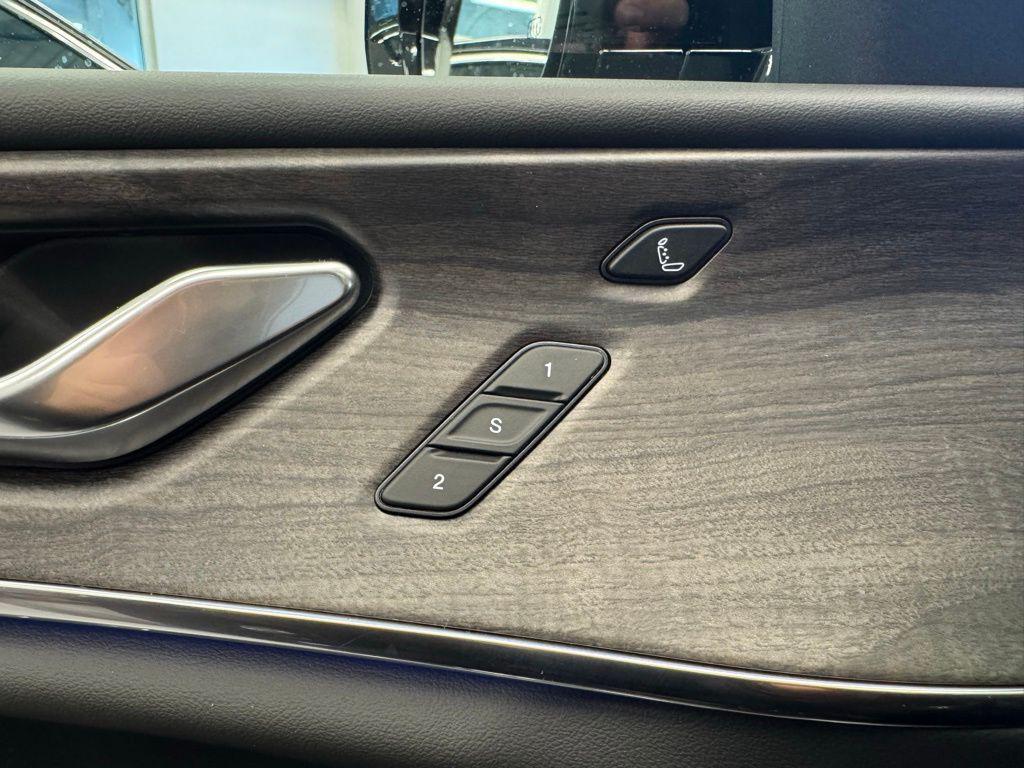 new 2025 Jeep Grand Cherokee car, priced at $58,983