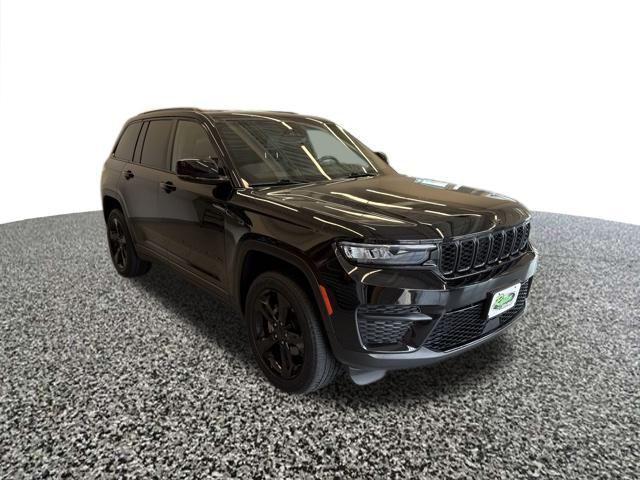 used 2022 Jeep Grand Cherokee car, priced at $31,997