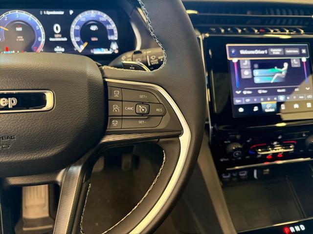 new 2025 Jeep Grand Cherokee car, priced at $45,850