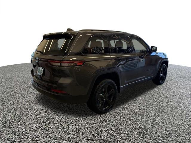 new 2025 Jeep Grand Cherokee car, priced at $45,850