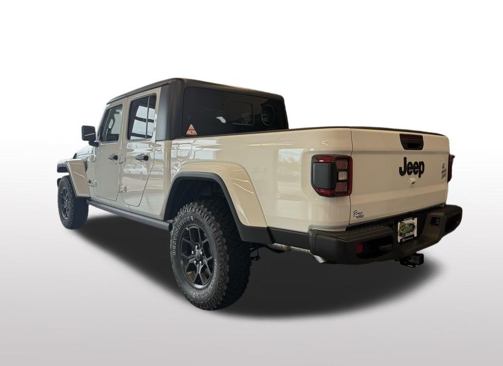 new 2025 Jeep Gladiator car, priced at $45,542
