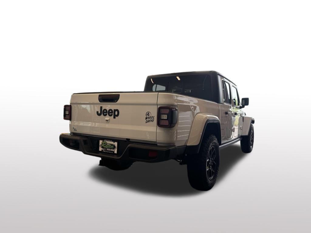 new 2025 Jeep Gladiator car, priced at $45,542
