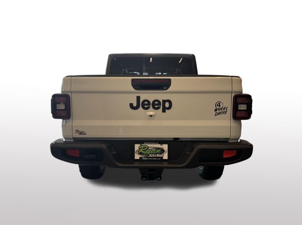 new 2025 Jeep Gladiator car, priced at $45,542