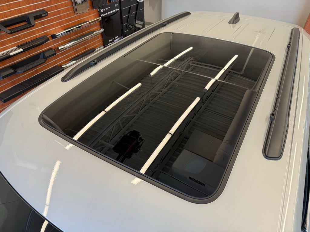 new 2025 Jeep Grand Cherokee car, priced at $50,472