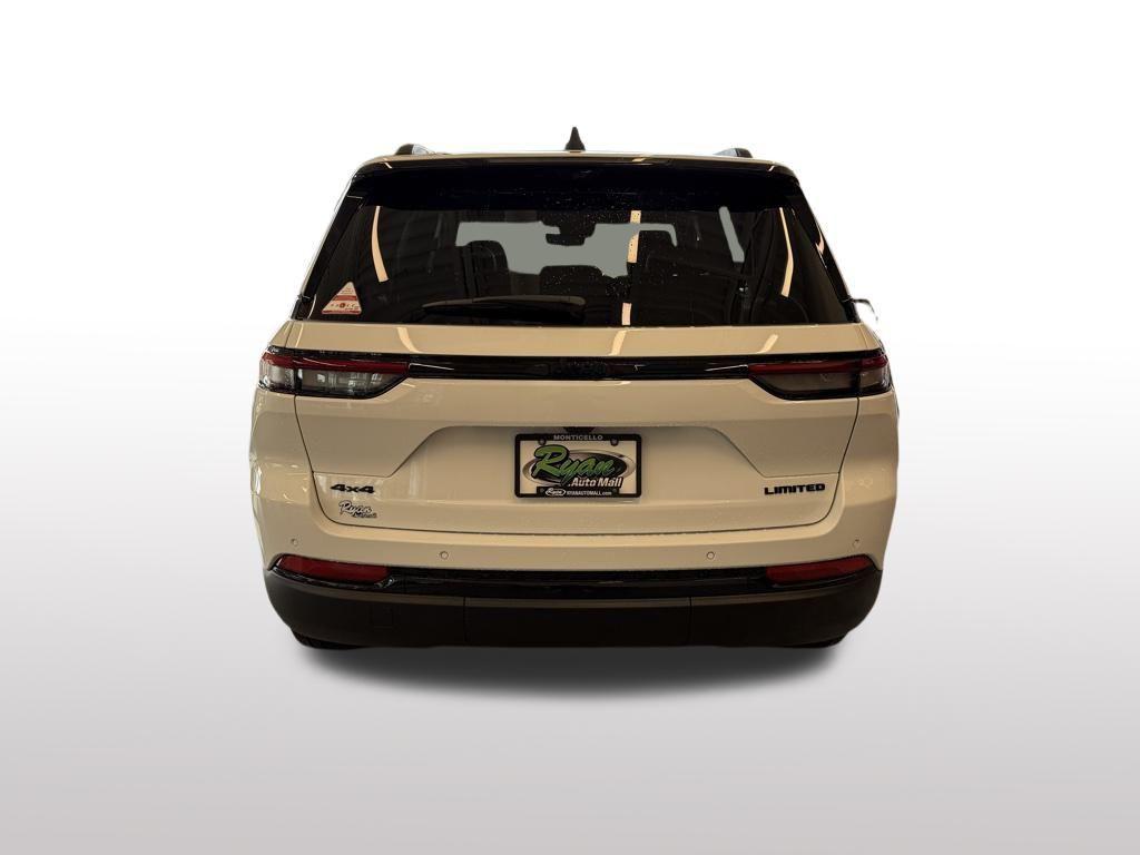 new 2025 Jeep Grand Cherokee car, priced at $50,168