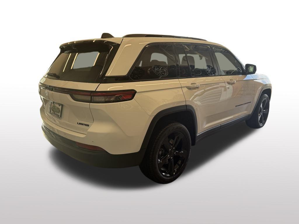 new 2025 Jeep Grand Cherokee car, priced at $50,168
