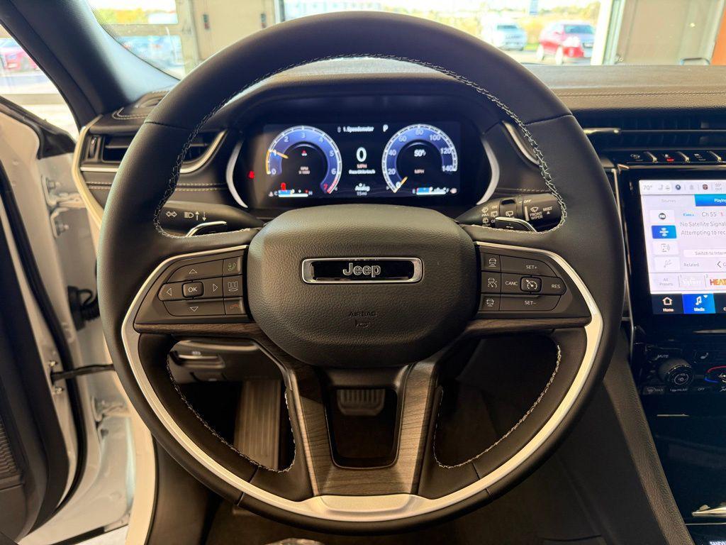 new 2025 Jeep Grand Cherokee car, priced at $50,168