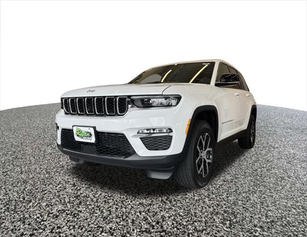 new 2025 Jeep Grand Cherokee car, priced at $43,599
