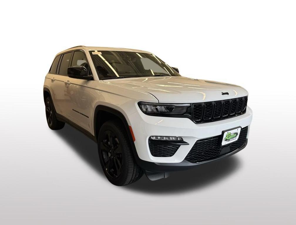 new 2025 Jeep Grand Cherokee car, priced at $49,918
