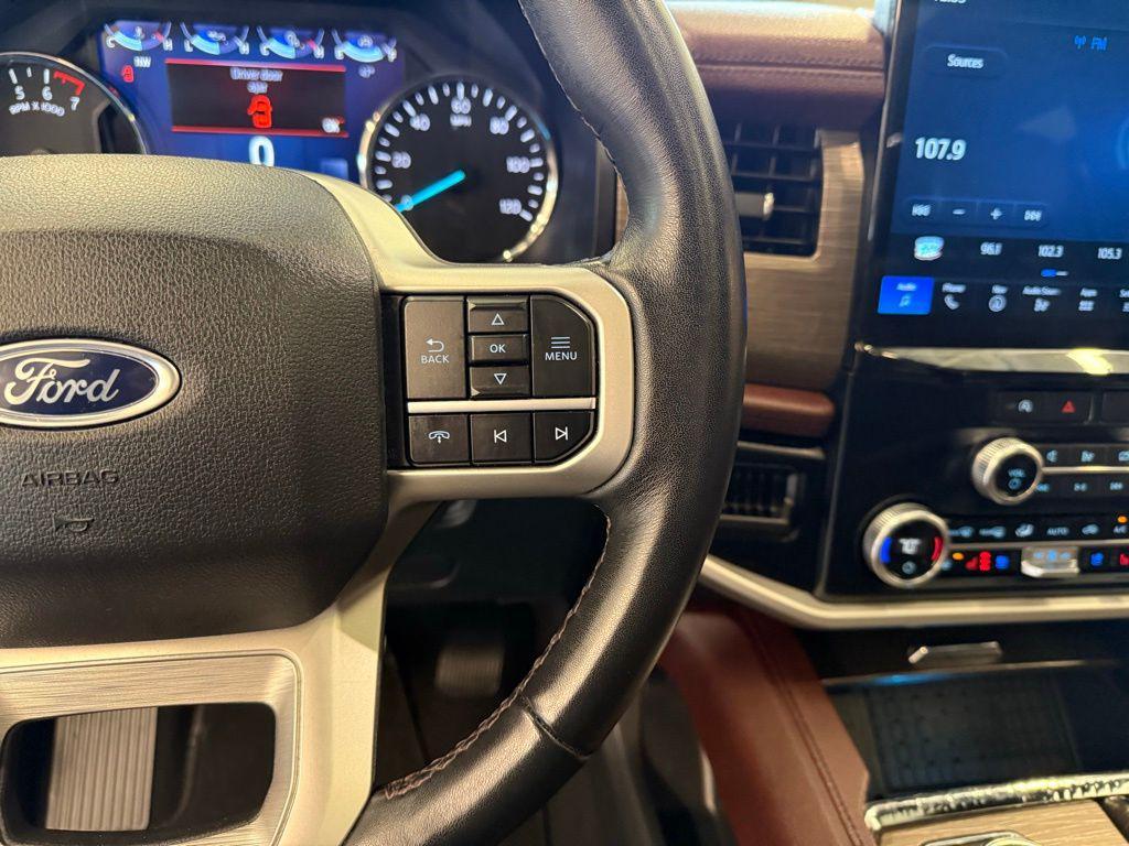 used 2024 Ford Expedition car, priced at $49,299