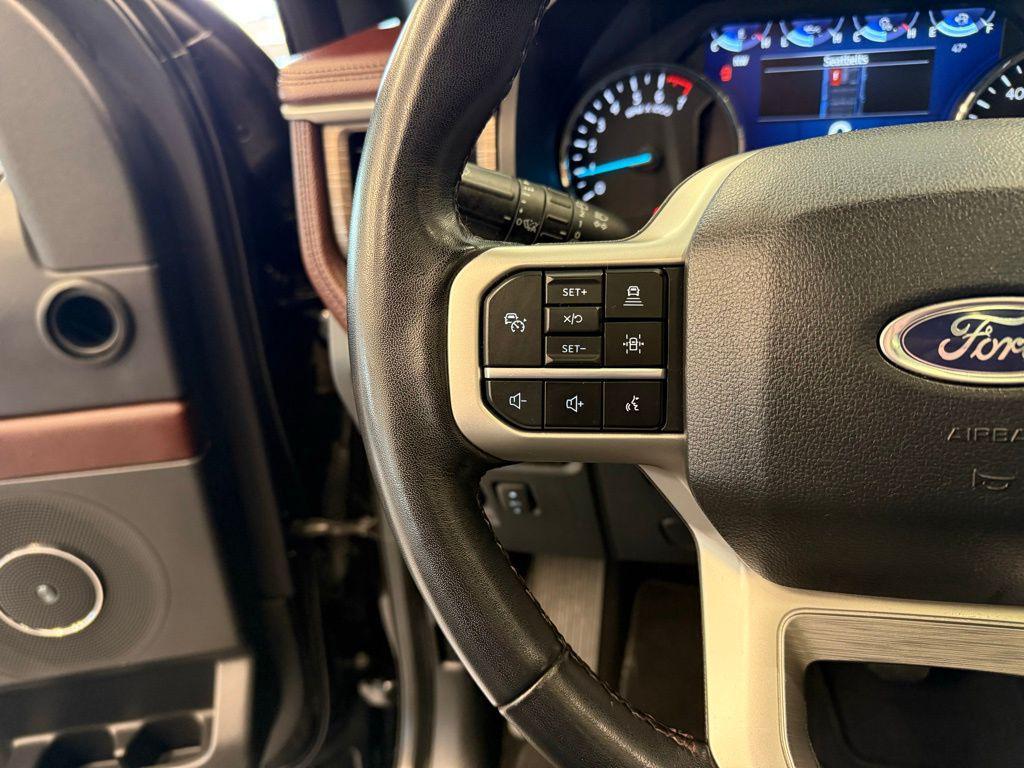 used 2024 Ford Expedition car, priced at $49,299