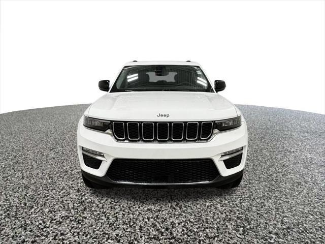 used 2022 Jeep Grand Cherokee car, priced at $34,297