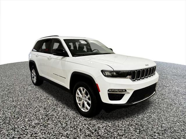 used 2022 Jeep Grand Cherokee car, priced at $34,297