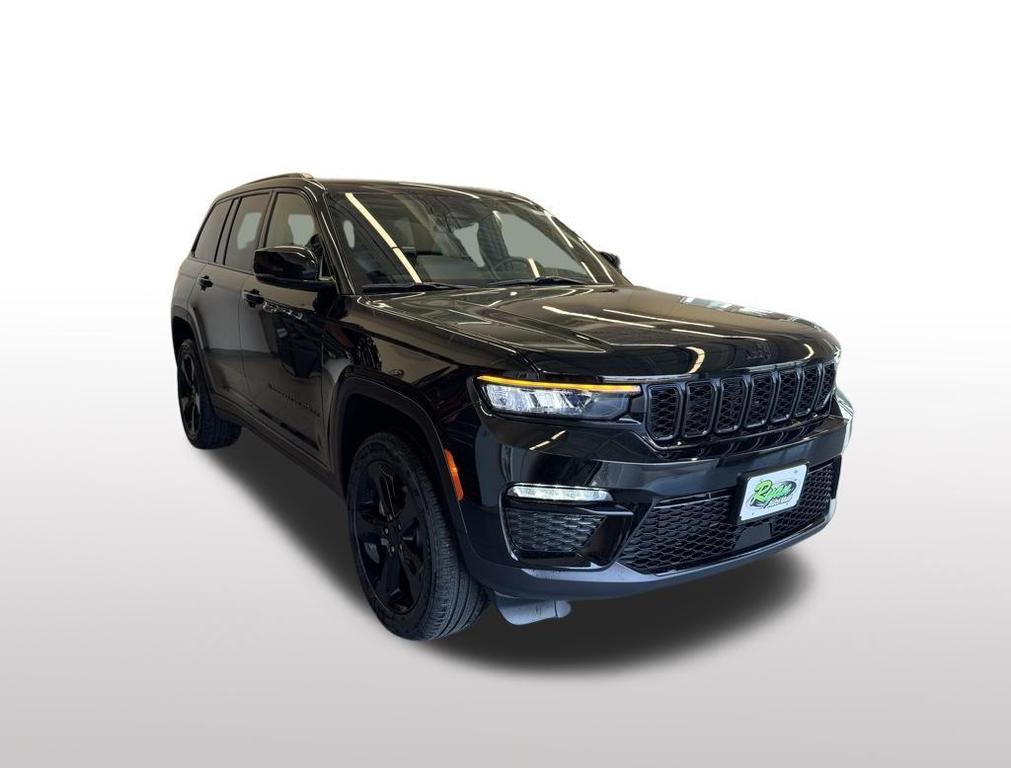 new 2025 Jeep Grand Cherokee car, priced at $44,077