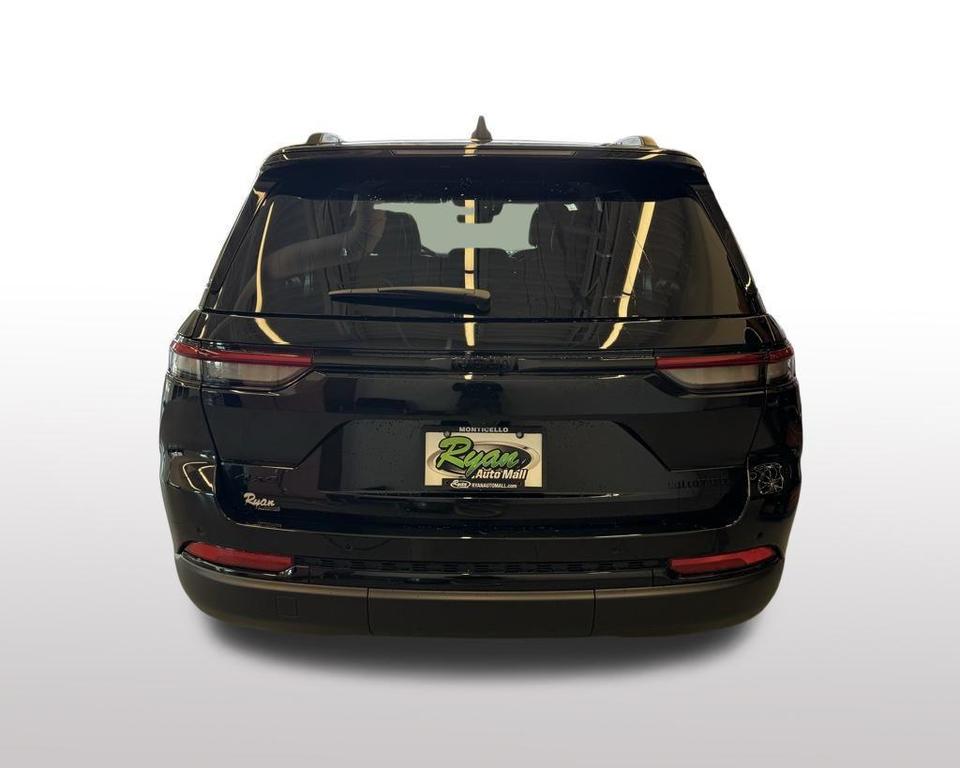 new 2025 Jeep Grand Cherokee car, priced at $44,077