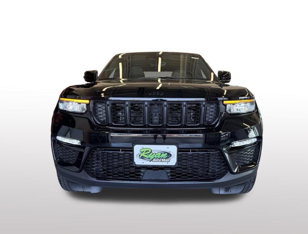 new 2025 Jeep Grand Cherokee car, priced at $44,077