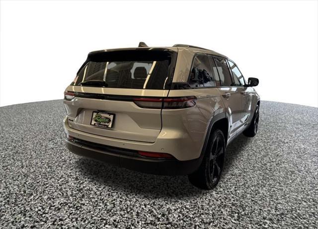 used 2023 Jeep Grand Cherokee car, priced at $29,499