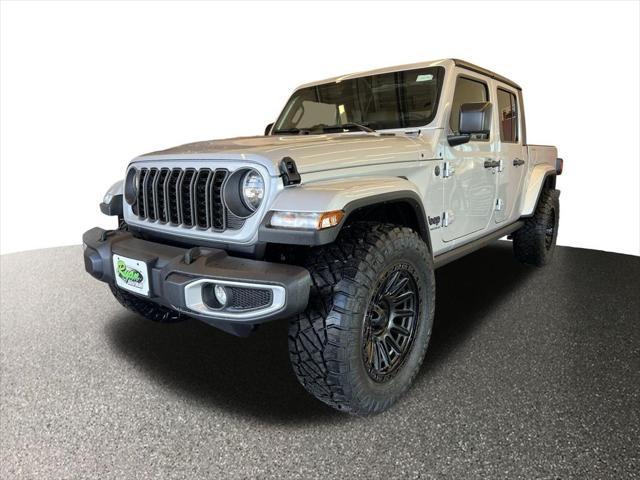 new 2024 Jeep Gladiator car, priced at $53,170