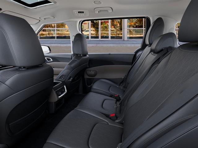 new 2025 Kia Carnival Hybrid car, priced at $49,300