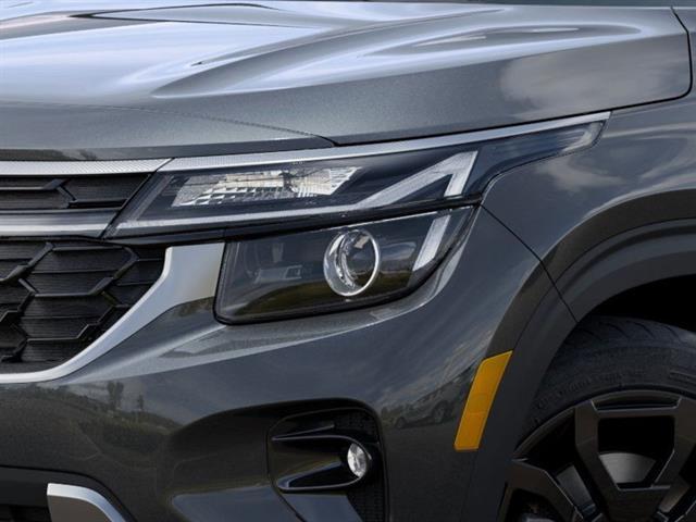 new 2025 Kia Seltos car, priced at $30,495