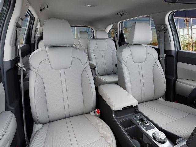 new 2025 Kia Sorento Hybrid car, priced at $39,024