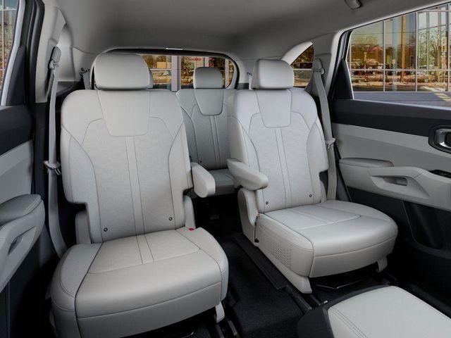 new 2025 Kia Sorento Hybrid car, priced at $39,024