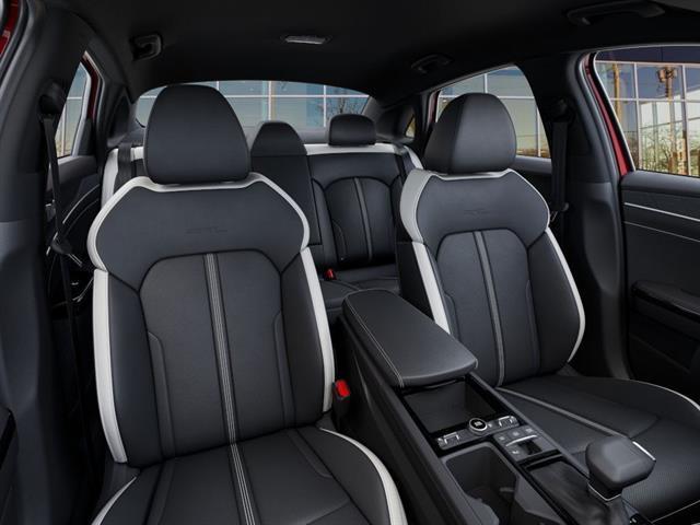 new 2025 Kia K5 car, priced at $30,916