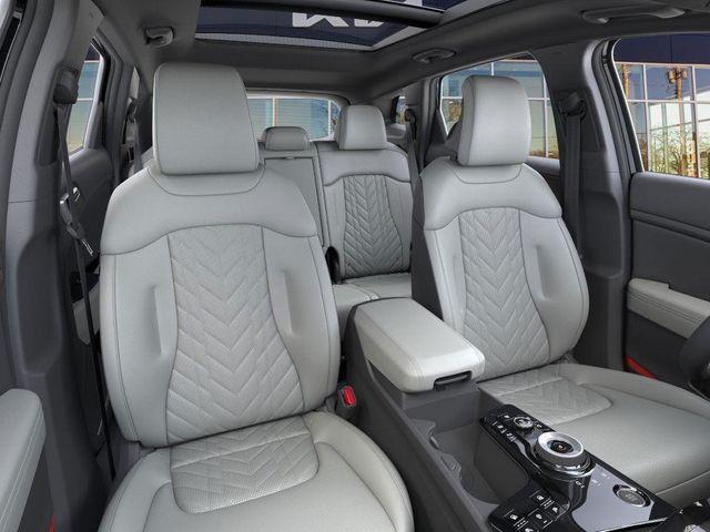 new 2025 Kia Sportage Plug-In Hybrid car, priced at $40,460