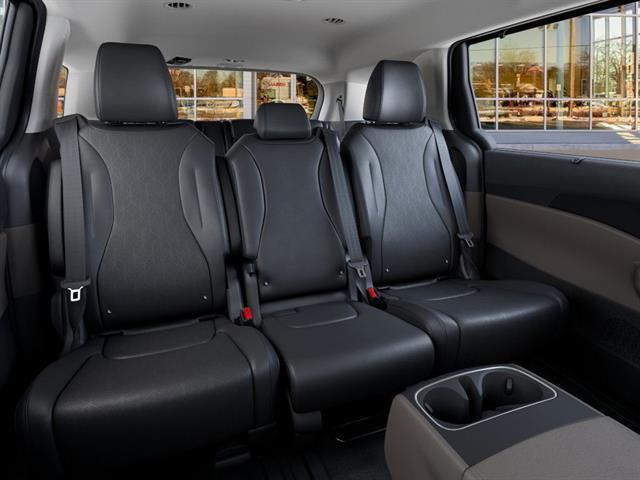 new 2025 Kia Carnival car, priced at $42,169