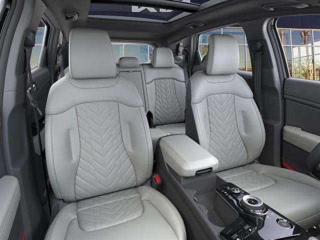 new 2025 Kia Sportage Plug-In Hybrid car, priced at $41,426