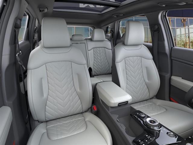 new 2025 Kia Sportage Plug-In Hybrid car, priced at $45,955