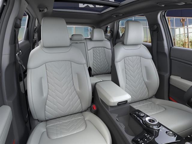 new 2025 Kia Sportage Plug-In Hybrid car, priced at $45,955