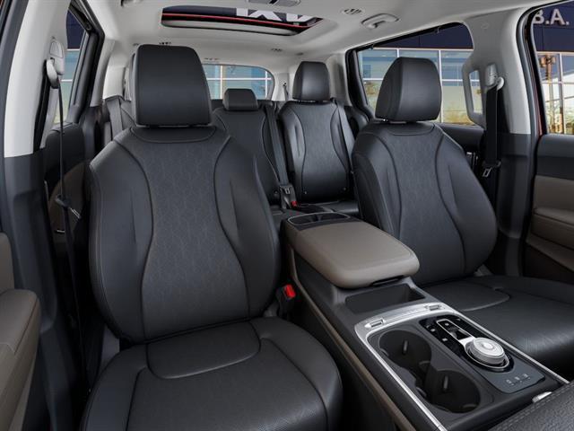 new 2025 Kia Carnival Hybrid car, priced at $48,821