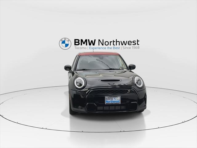 used 2024 MINI Hardtop car, priced at $26,997