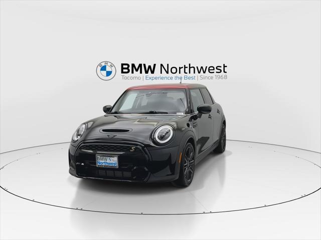 used 2024 MINI Hardtop car, priced at $26,997