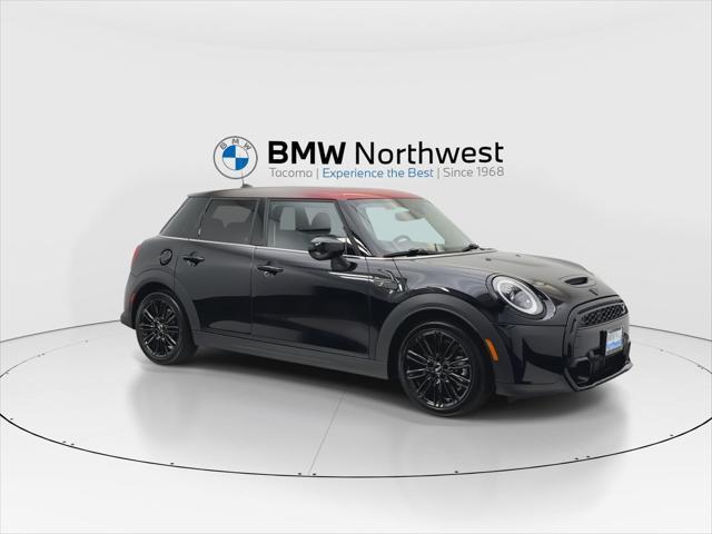 used 2024 MINI Hardtop car, priced at $26,997