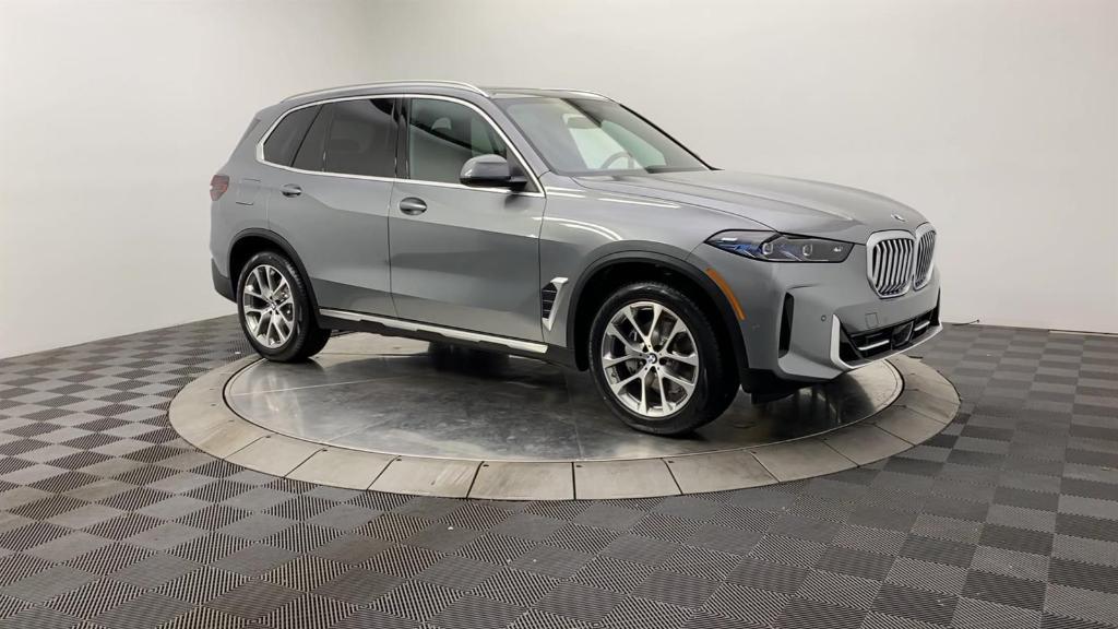 new 2024 BMW X5 car, priced at $75,305