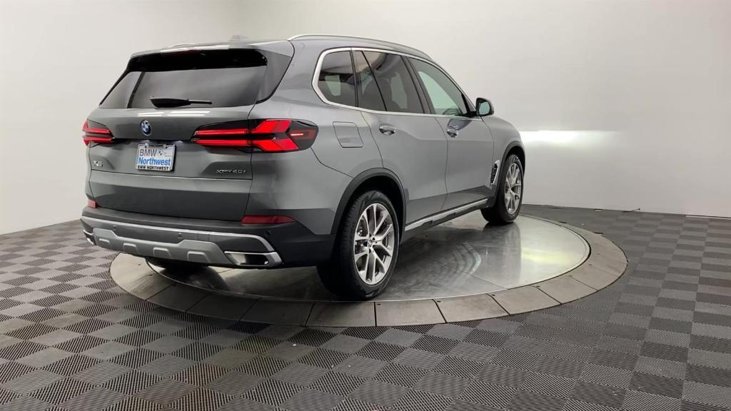 new 2024 BMW X5 car, priced at $75,305