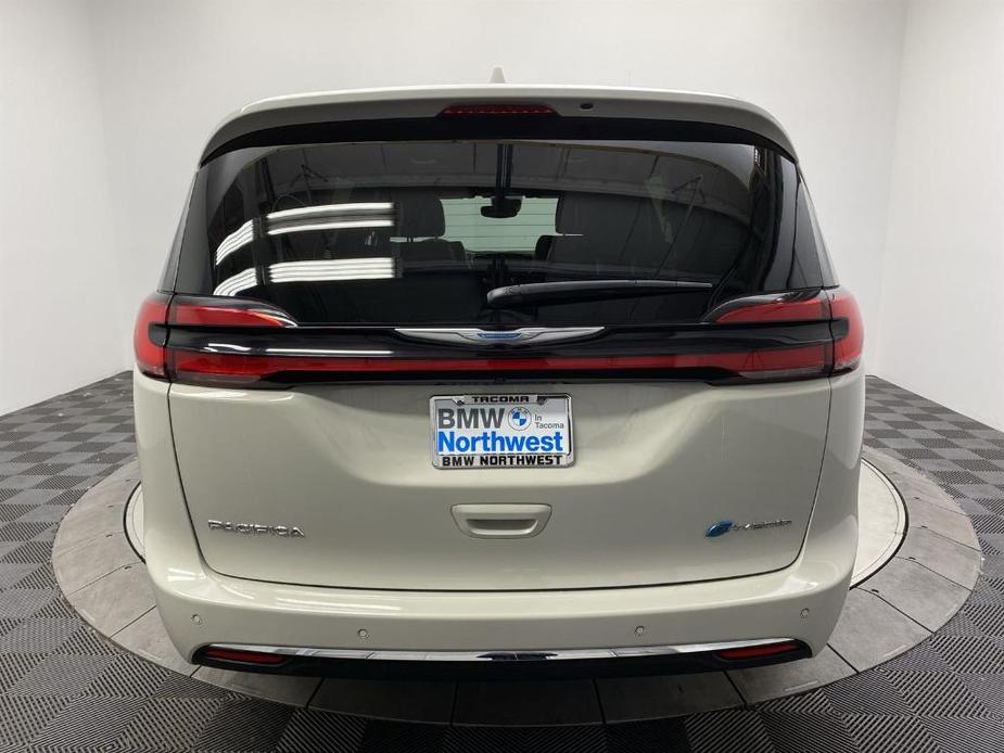 used 2021 Chrysler Pacifica Hybrid car, priced at $35,997