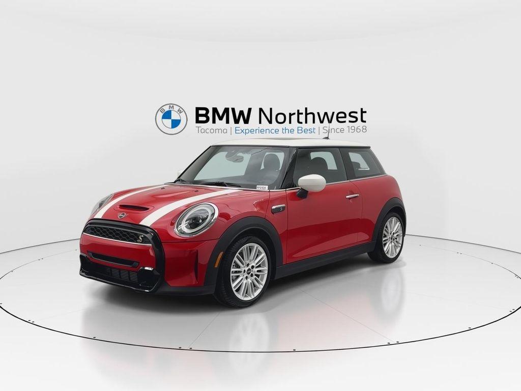 used 2022 MINI Hardtop car, priced at $24,997