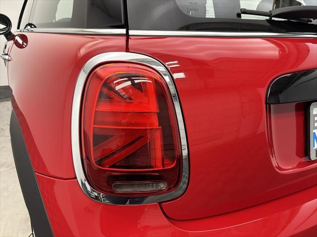 used 2022 MINI Hardtop car, priced at $26,497