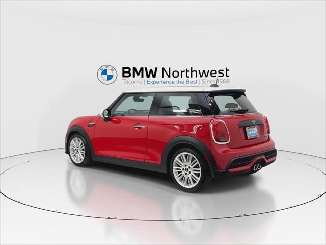 used 2022 MINI Hardtop car, priced at $26,497