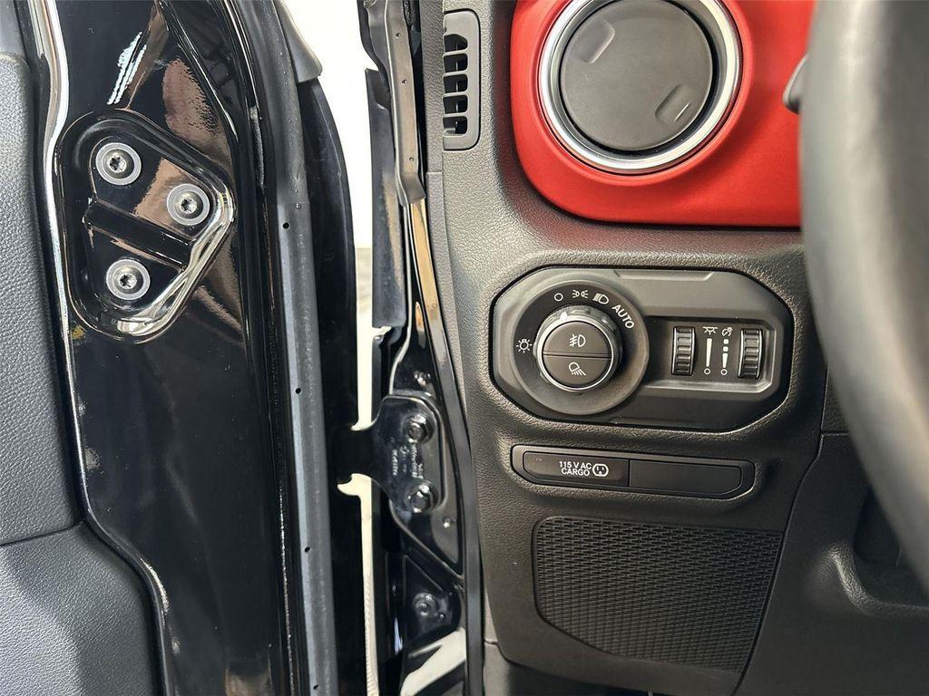 used 2021 Jeep Gladiator car, priced at $36,297