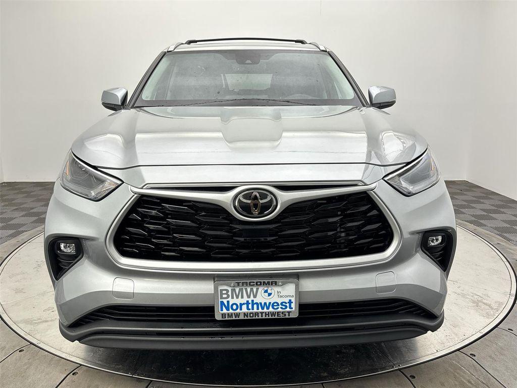 used 2024 Toyota Highlander car, priced at $41,797
