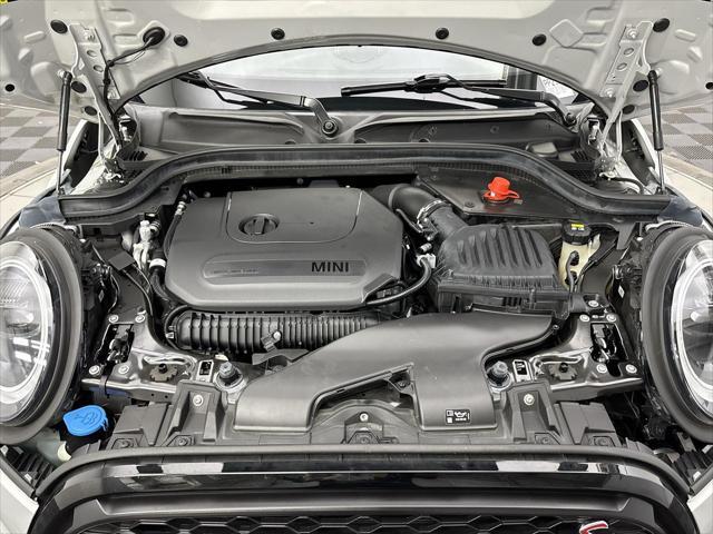 used 2022 MINI Hardtop car, priced at $26,597