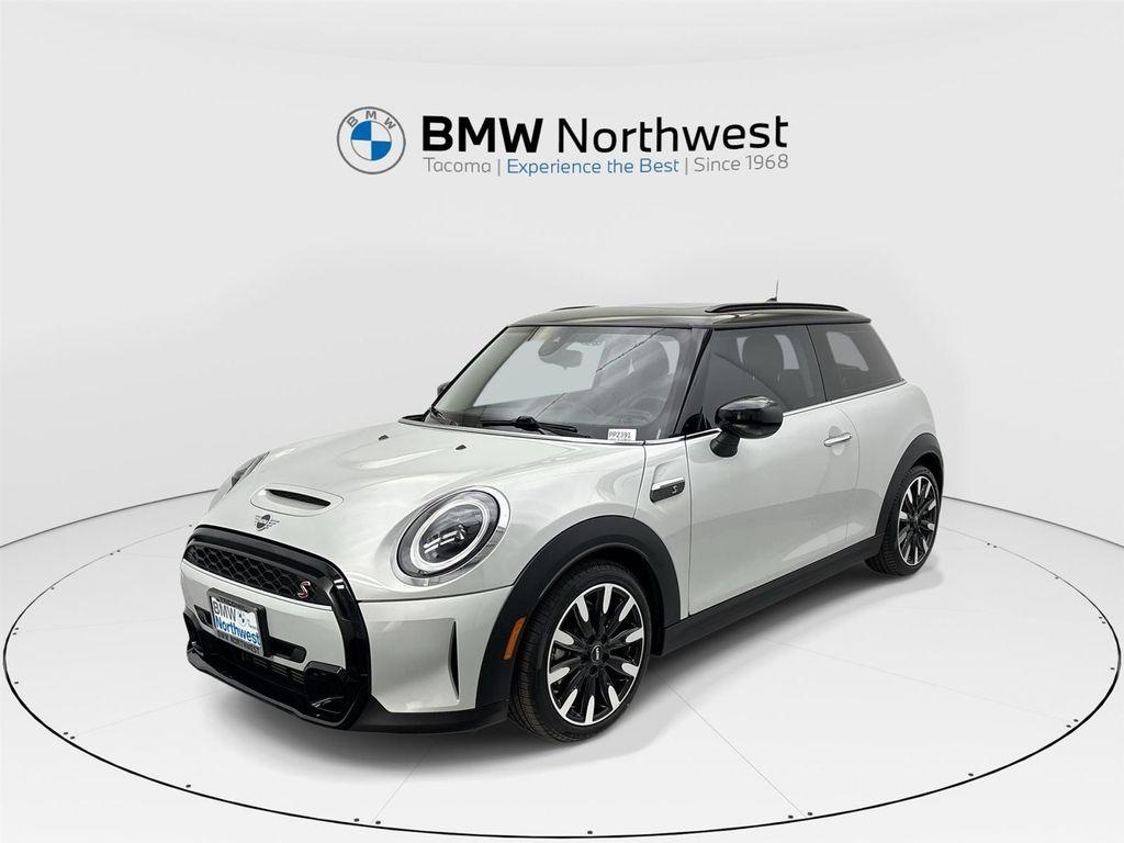 used 2022 MINI Hardtop car, priced at $25,997